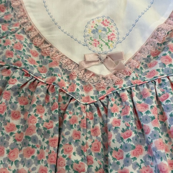 Vintage Floral Baby Heirloom Romper with White Collar - Cottagecore size 3-6 - Picture 2 of 6